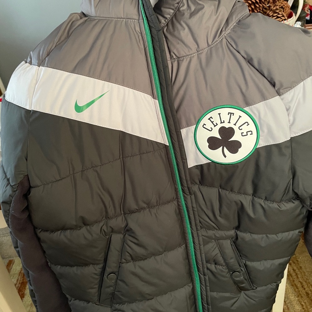 Boys Nike Boston Celtics jacket